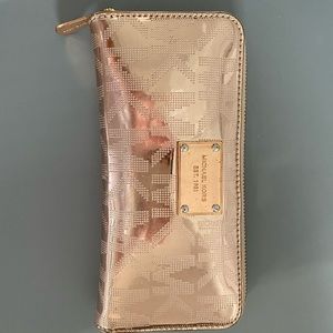 Rose gold Michael Kors wallet